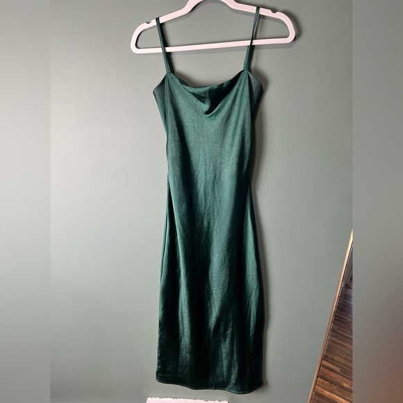 Green silk slip dress - Picture 3 of 5
